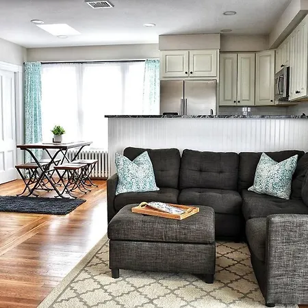 The Peaceful Puffin Apartment Newport Exterior photo