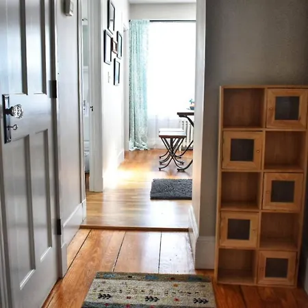 The Peaceful Puffin Apartment Newport Exterior photo